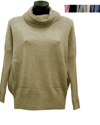 MAGLIA COLLO LARGO CON TASCA