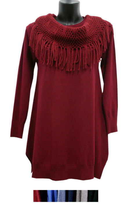 Maglione colore bordeaux con sciarpa